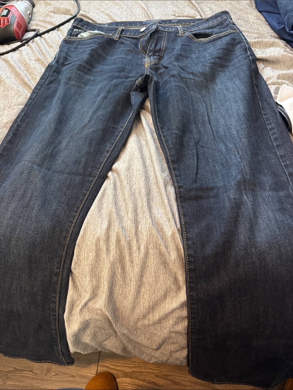 Lucky Brand Men's Dark Blue Straight-Leg Jeans
